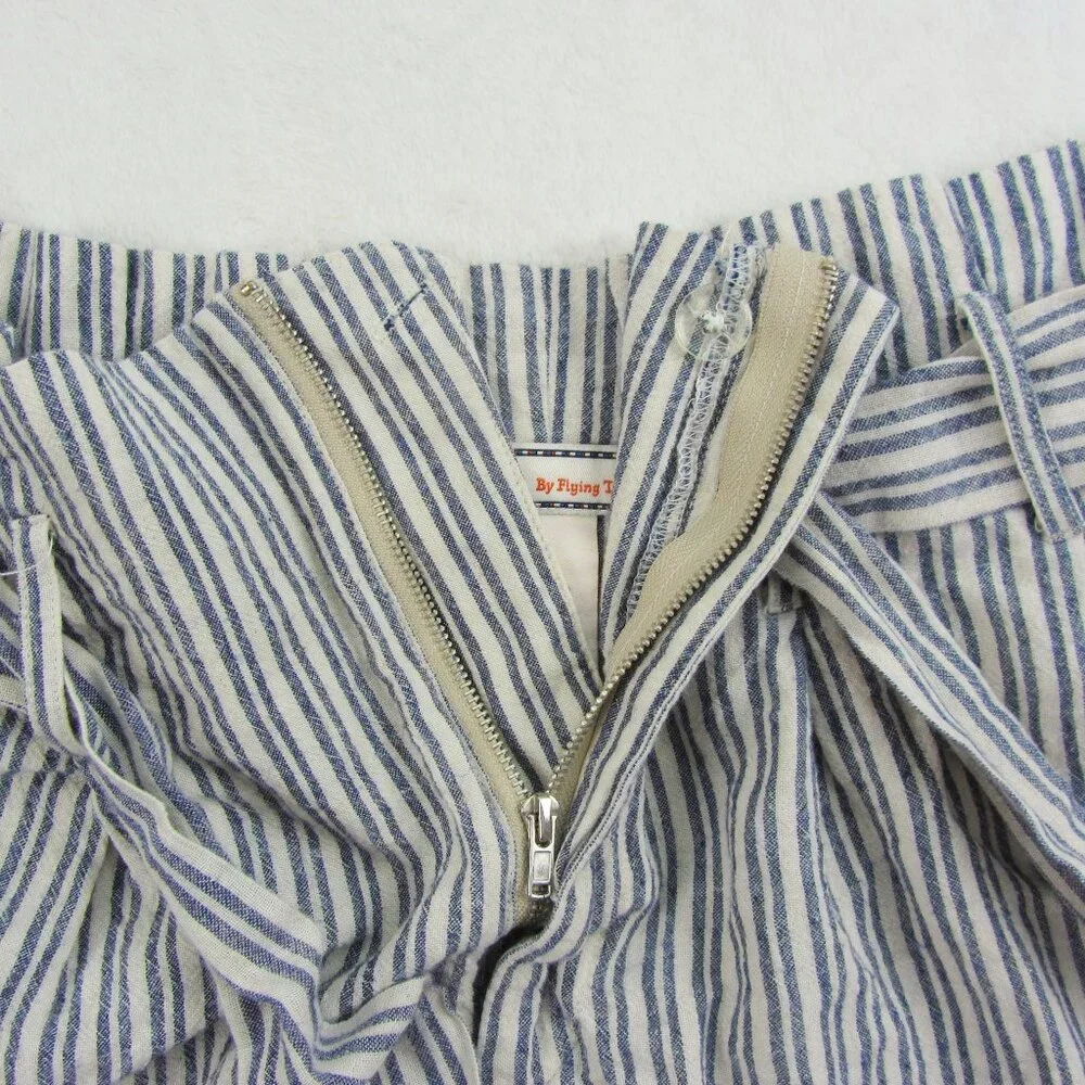 A. Calin Pinstripe Women's Shorts Size M - Picture 3 of 11